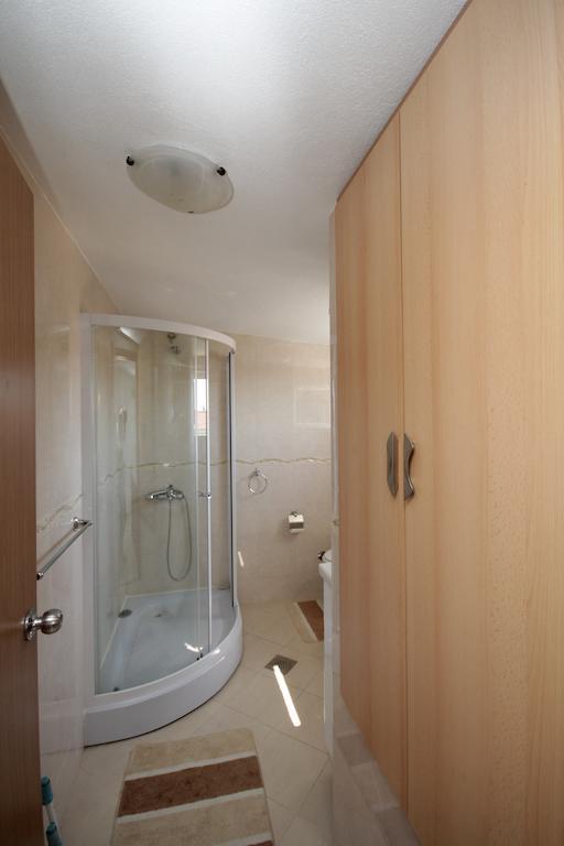 Apartments Ajla Utjeha-Bušat Chambre photo