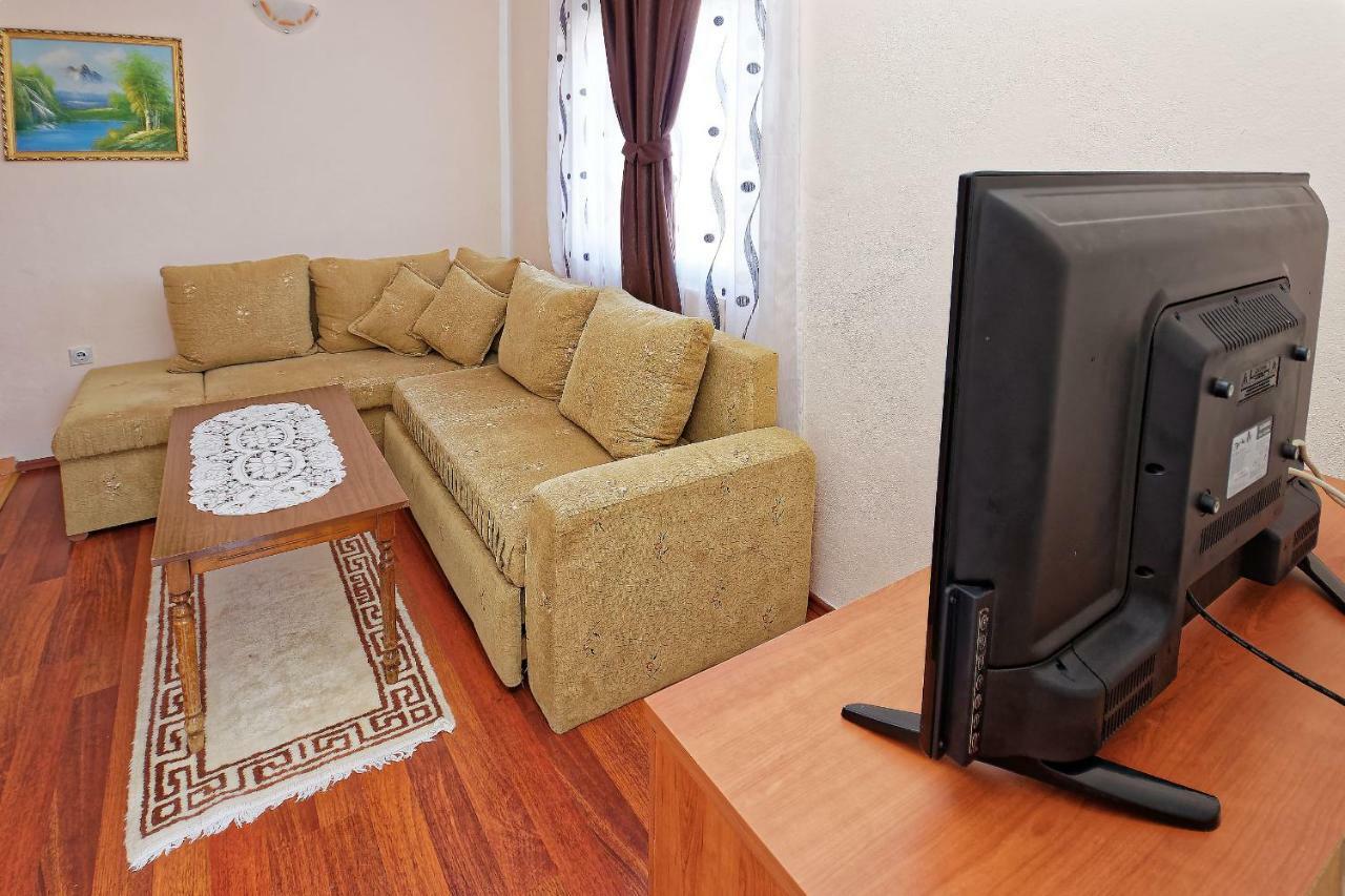 Apartments Ajla Utjeha-Bušat Extérieur photo