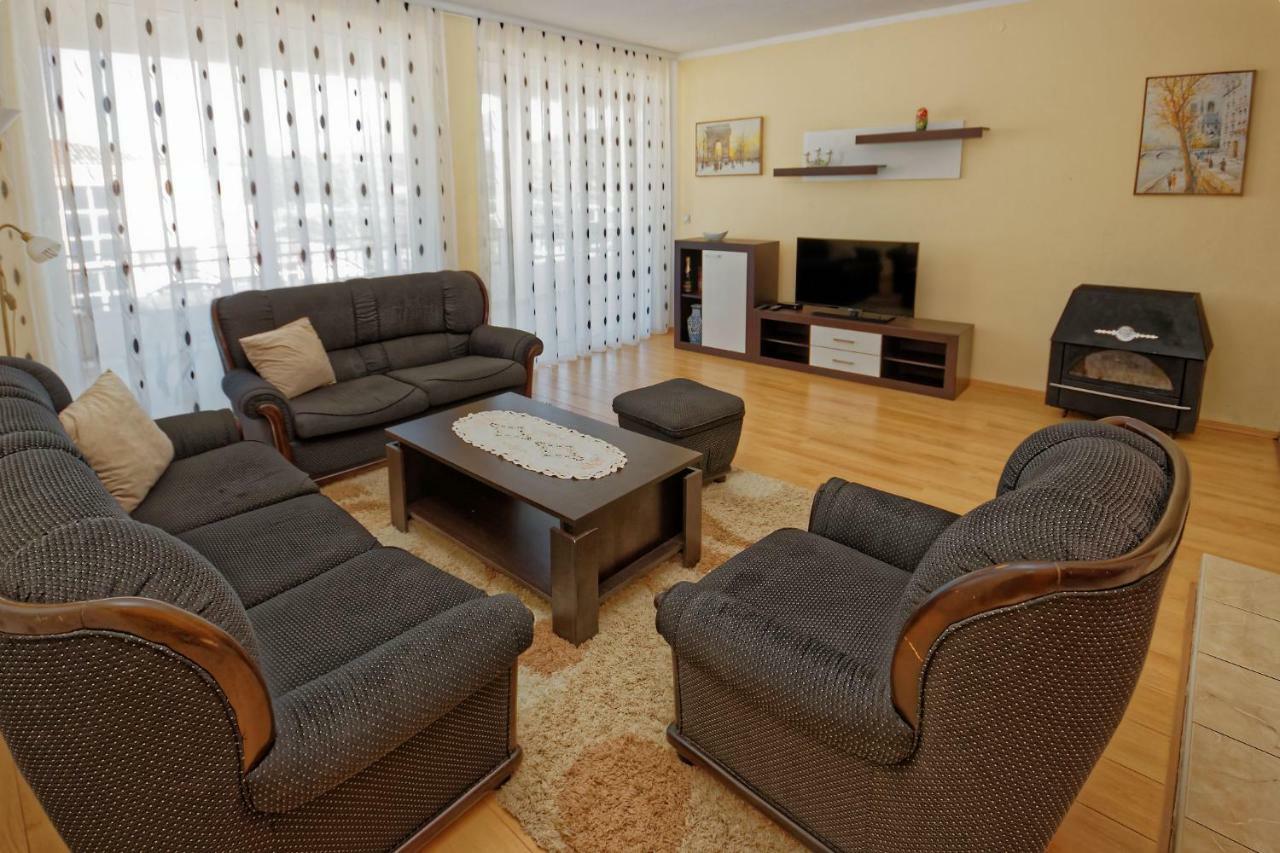 Apartments Ajla Utjeha-Bušat Extérieur photo