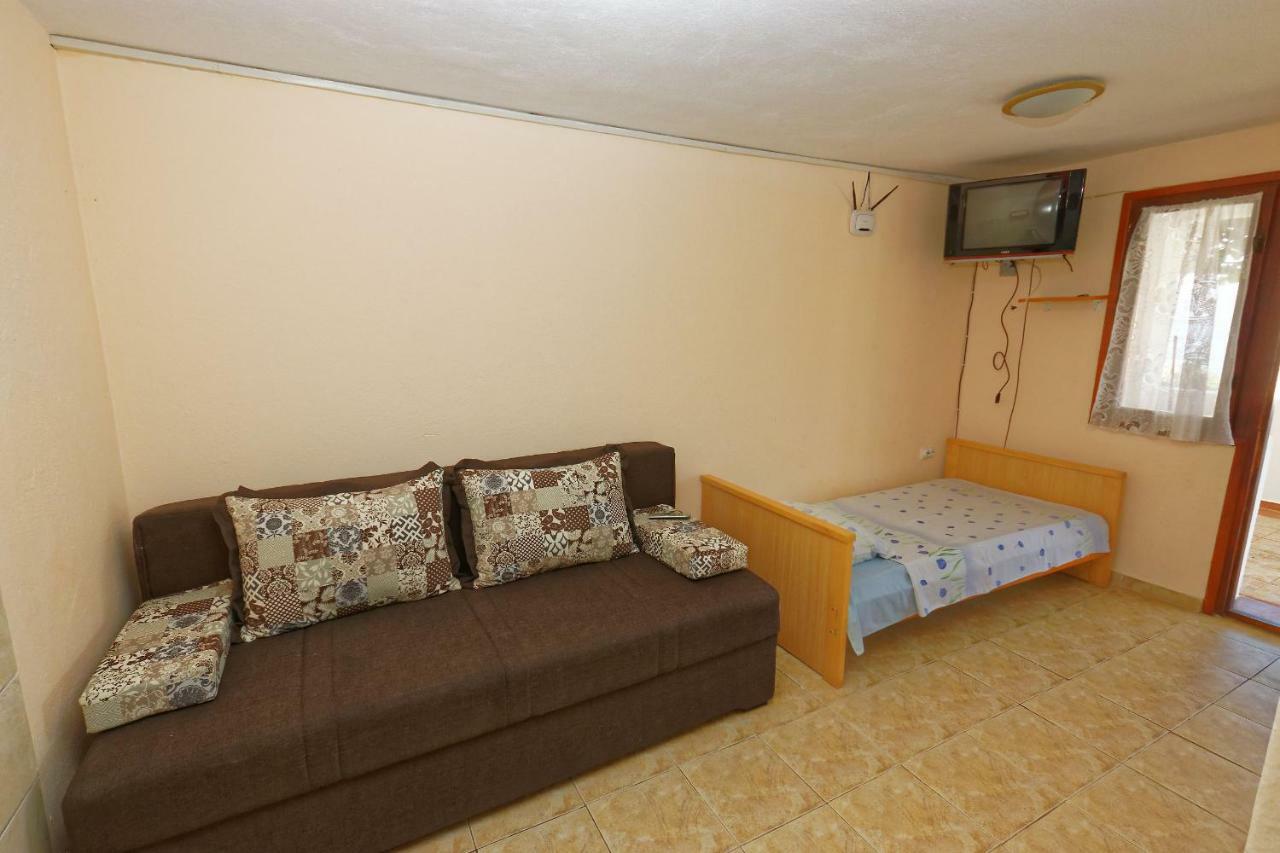 Apartments Ajla Utjeha-Bušat Extérieur photo