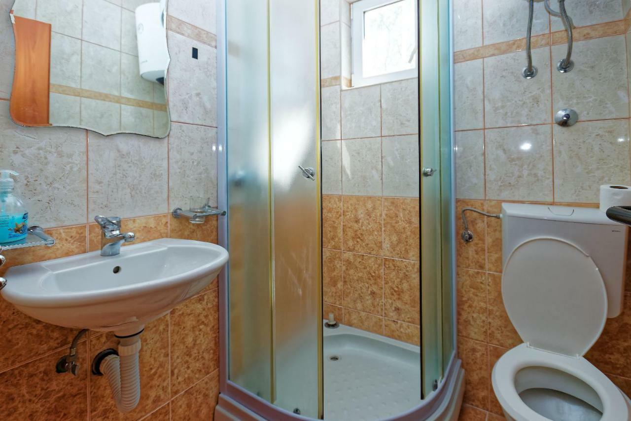 Apartments Ajla Utjeha-Bušat Extérieur photo