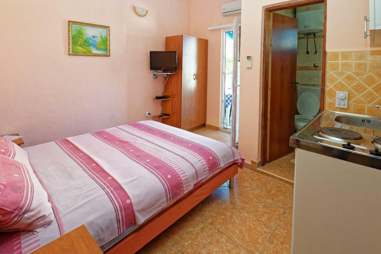 Apartments Ajla Utjeha-Bušat Extérieur photo