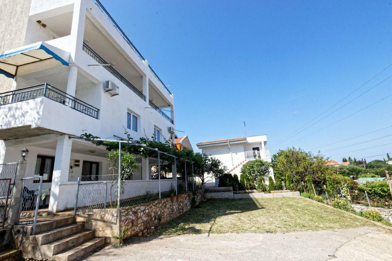 Apartments Ajla Utjeha-Bušat Extérieur photo