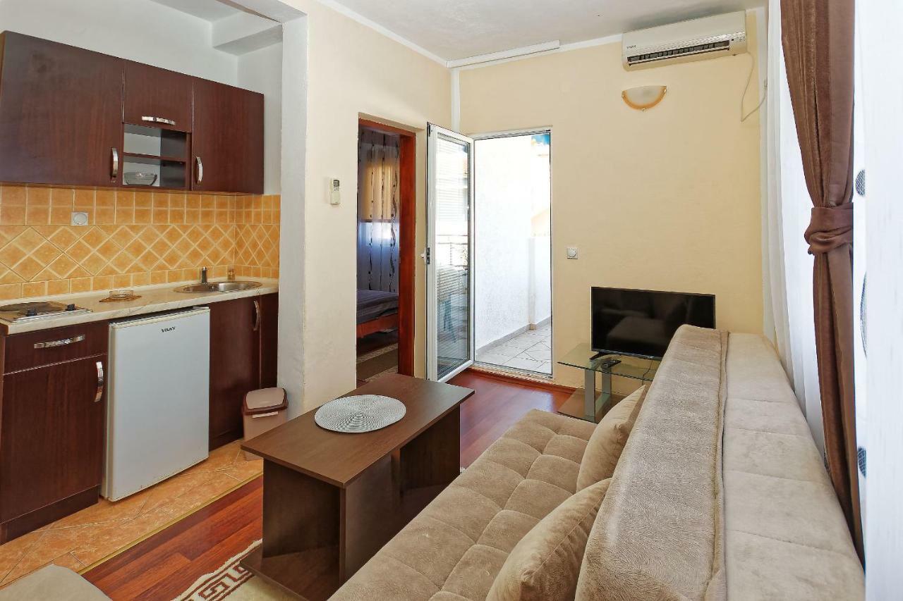 Apartments Ajla Utjeha-Bušat Extérieur photo