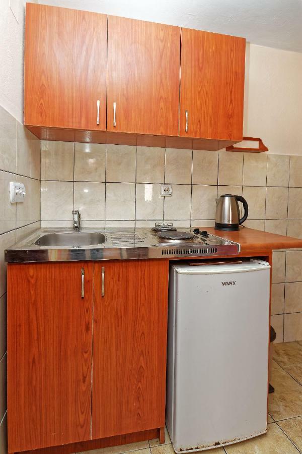 Apartments Ajla Utjeha-Bušat Extérieur photo
